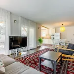 Ferienhaus Sunstreet By Interhome Balatonoszod