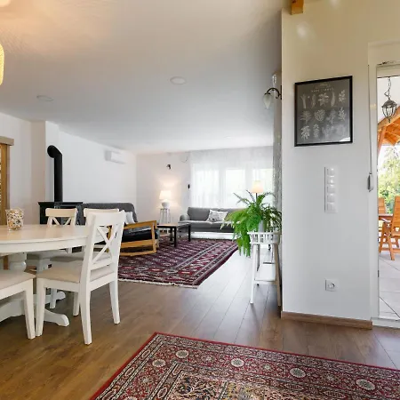 Dom wakacyjny Sunstreet By Interhome