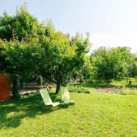 Dom wakacyjny Sunstreet By Interhome Balatonoszod
