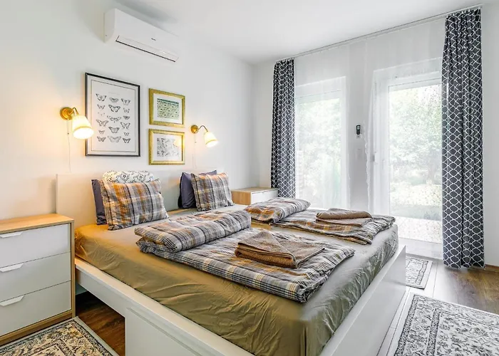 Sunstreet By Interhome * Balatonoszod
